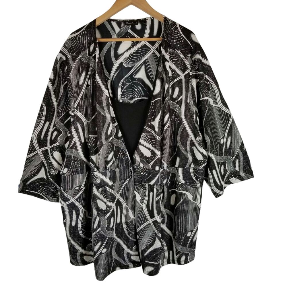 Maggie Barnes Slinky Knit Blouse Black White Silver Size 3X